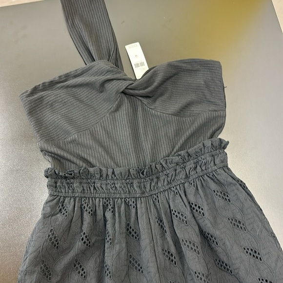 Anthropologie En Saison Black One Shoulder Camilla Jumpsuit M Eyelet Wide Leg - Picture 6 of 16
